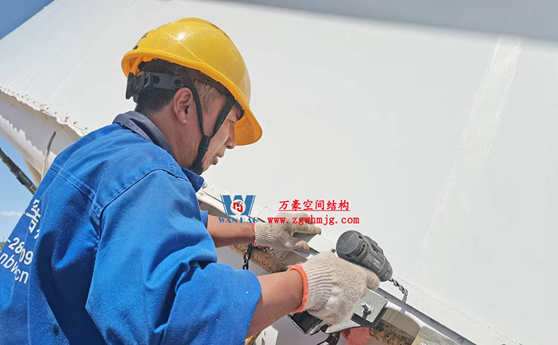 陜西定邊馬蓮灘沙漠公園鋼膜結構工程“奮力快跑”，工程“進度條”刷新了!