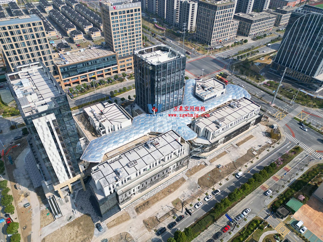 已完工,這個(gè)ETFE氣枕商業(yè)天幕閃亮登場(chǎng)! 已完工,這個(gè)ETFE氣枕商業(yè)天幕閃亮登場(chǎng)!