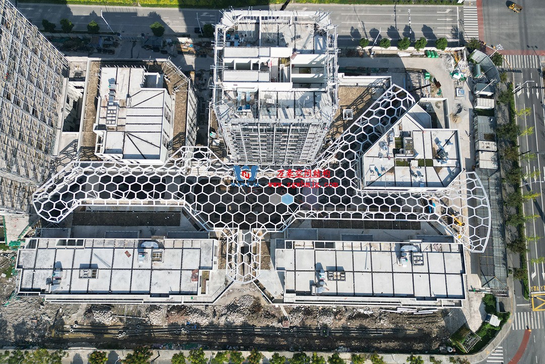 已完工,這個(gè)ETFE氣枕商業(yè)天幕閃亮登場(chǎng)! 已完工,這個(gè)ETFE氣枕商業(yè)天幕閃亮登場(chǎng)!