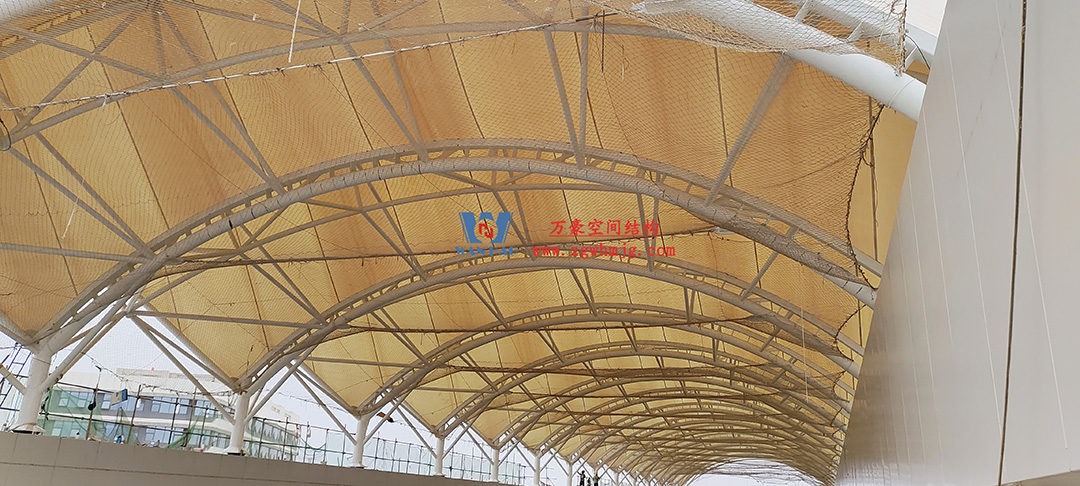 施工加速，這個PTFE膜結構天幕即將完工！