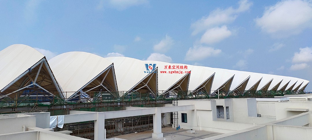 施工加速，這個PTFE膜結構天幕即將完工！