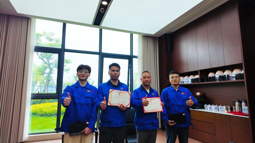 浙江萬豪空間結構集團有限公司隆重舉行“匠心傳承·共筑未來”師徒大會！