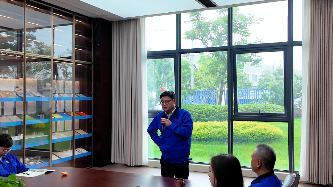 浙江萬豪空間結構集團有限公司隆重舉行“匠心傳承·共筑未來”師徒大會！